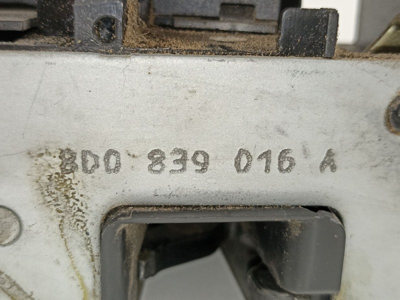 Recambio de cerradura puerta trasera derecha para audi a4 avant (b5) 2.5 tdi referencia OEM IAM 8D0839016A  