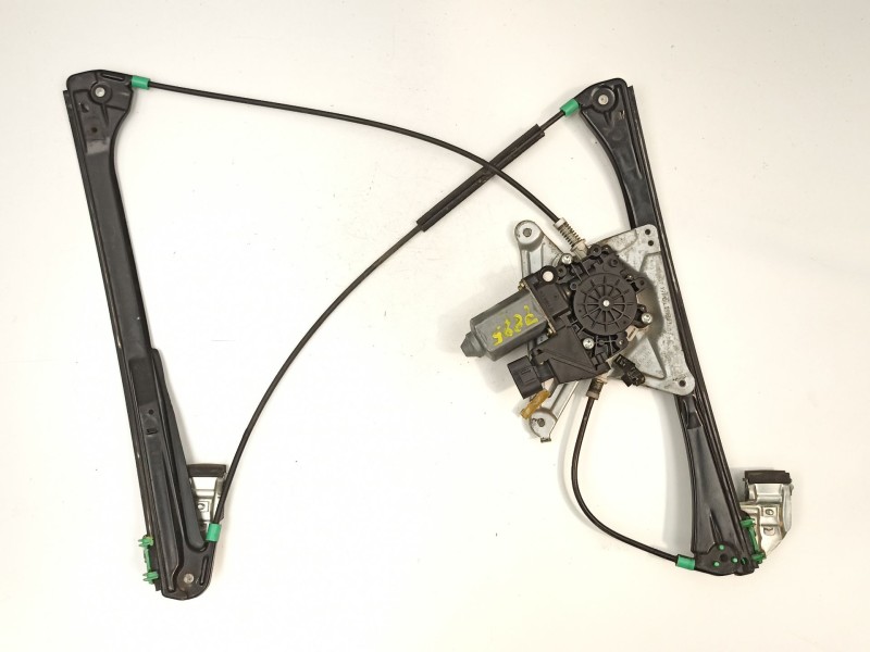 Recambio de elevalunas delantero izquierdo para audi a4 avant (b5) 2.5 tdi referencia OEM IAM 8D0837397C 114185101 