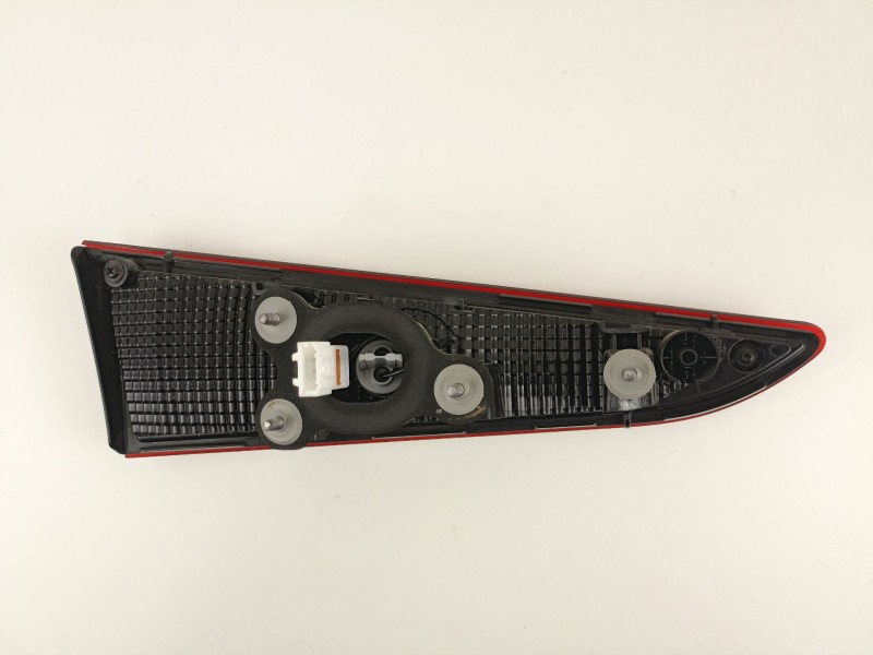 Recambio de piloto porton derecho para hyundai kona ( os,ose,osi ) 1.6 gdi hybrid referencia OEM IAM 92404J9500  