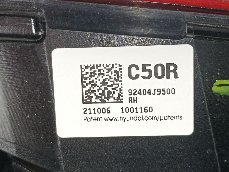 Recambio de piloto porton derecho para hyundai kona ( os,ose,osi ) 1.6 gdi hybrid referencia OEM IAM 92404J9500  