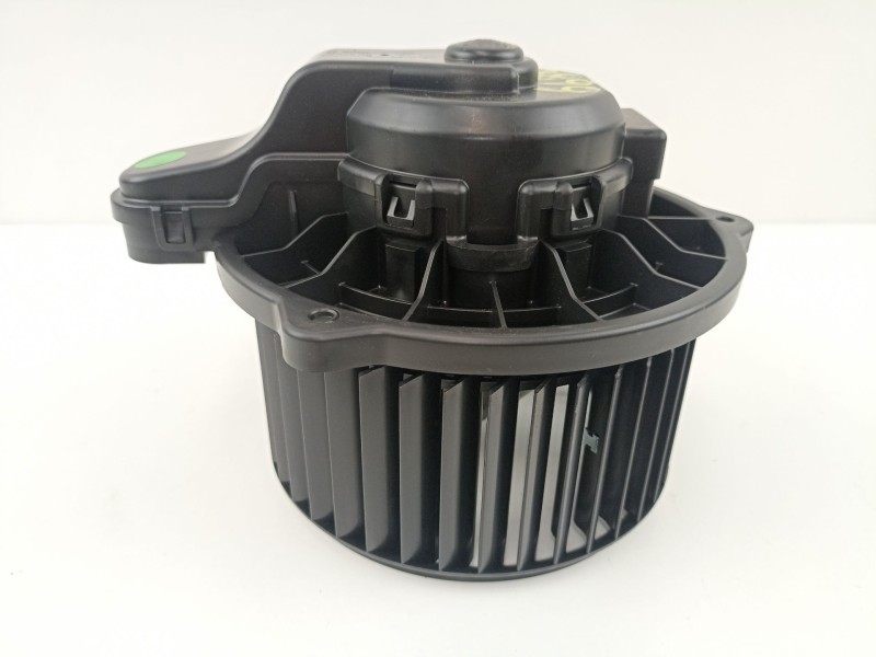 Recambio de motor calefaccion para hyundai kona ( os,ose,osi ) 1.6 gdi hybrid referencia OEM IAM 97113J3000  