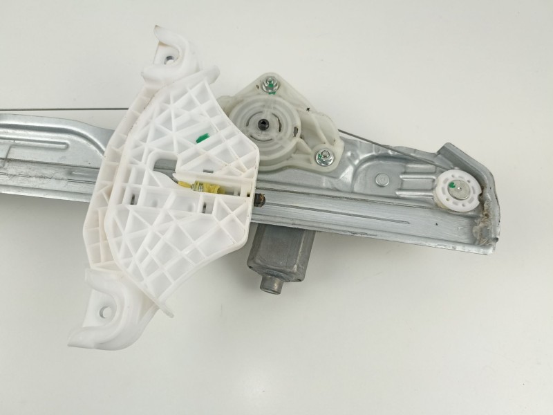 Recambio de elevalunas trasero derecho para hyundai kona ( os,ose,osi ) 1.6 gdi hybrid referencia OEM IAM 83402J9000  82450J9000