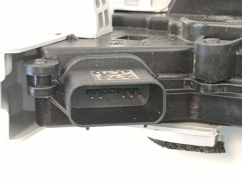 Recambio de cerradura puerta trasera izquierda para hyundai kona ( os,ose,osi ) 1.6 gdi hybrid referencia OEM IAM 81410J9000  