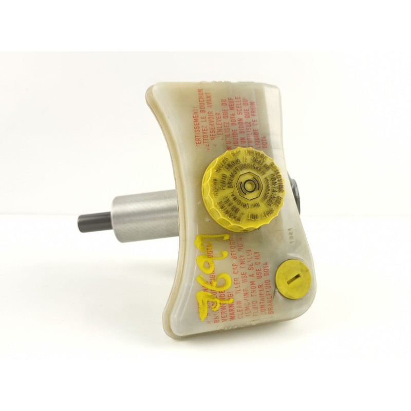 Recambio de bomba de freno para volkswagen passat 2.3 g v5 referencia OEM IAM 8D2611021A  8E0611301E