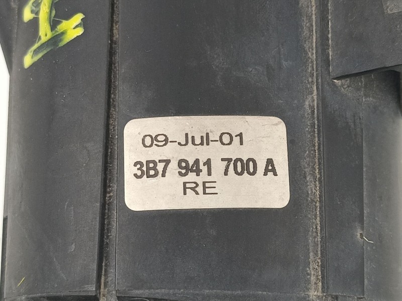 Recambio de antiniebla derecho para volkswagen passat 2.3 g v5 referencia OEM IAM 3B7941700A  
