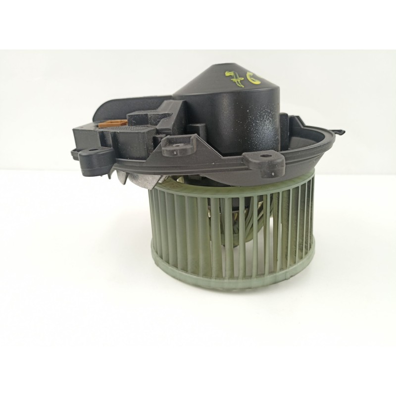 Recambio de motor calefaccion para volkswagen passat 2.3 g v5 referencia OEM IAM 8D1820021 740221233F 