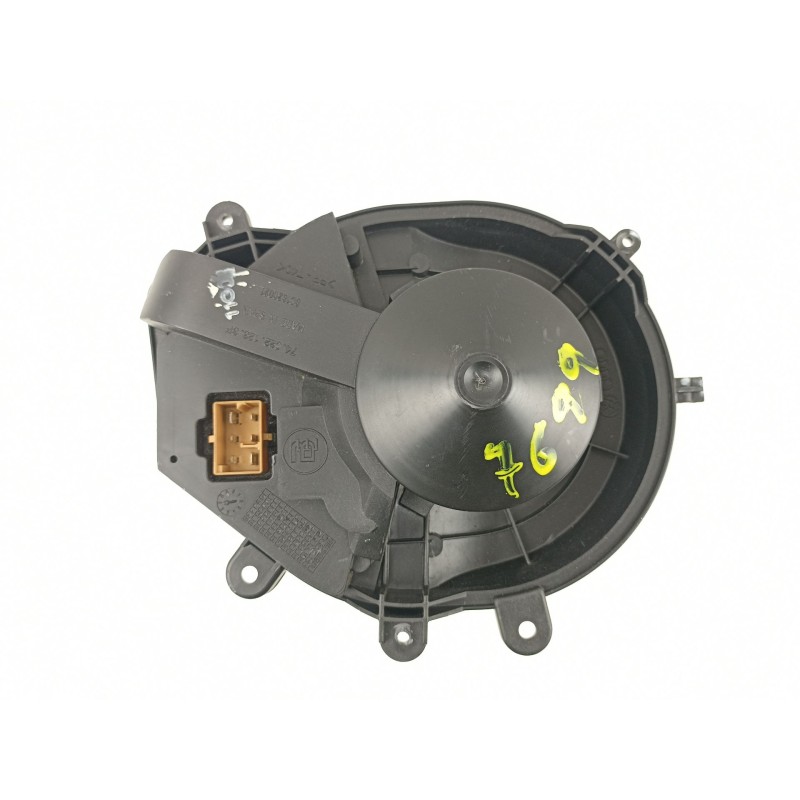 Recambio de motor calefaccion para volkswagen passat 2.3 g v5 referencia OEM IAM 8D1820021 740221233F 