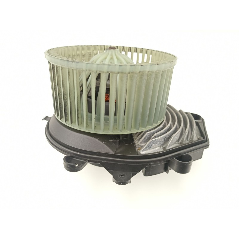 Recambio de motor calefaccion para volkswagen passat 2.3 g v5 referencia OEM IAM 8D1820021 740221233F 