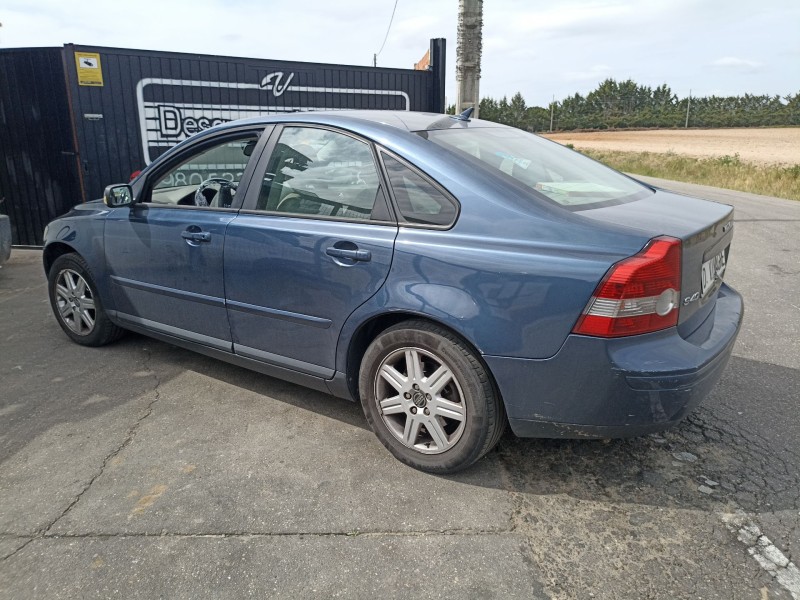 volvo s40 berlina del año 2003