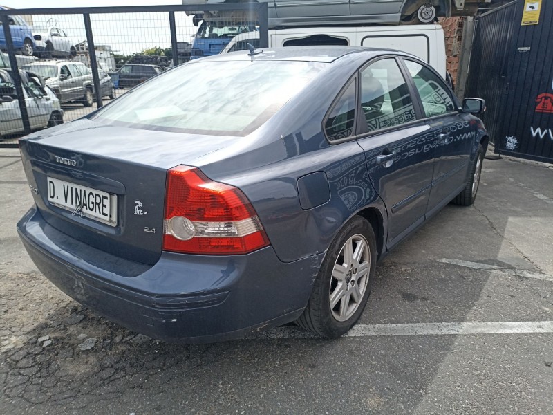 volvo s40 berlina del año 2003