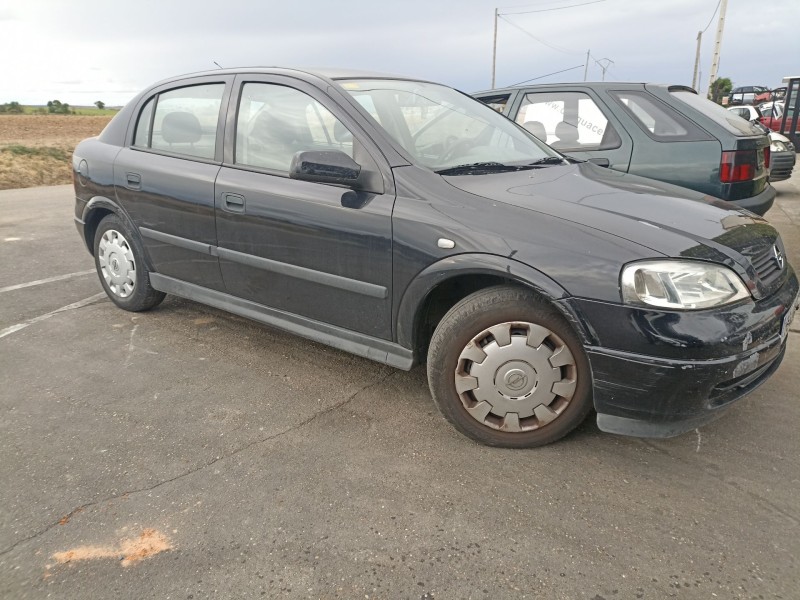 opel astra g berlina del año 1999