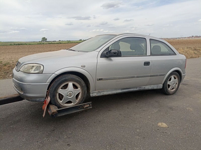 opel astra g berlina del año 1998