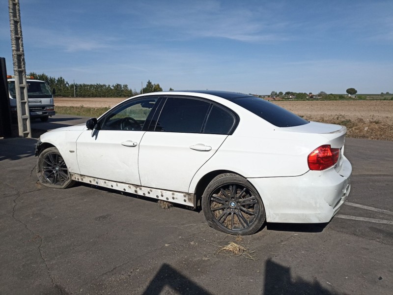 bmw serie 3 berlina (e90) del año 2010