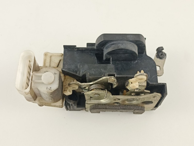 Recambio de cerradura puerta delantera derecha para fiat punto berlina (188) 1.2 16v cat referencia OEM IAM 46535997  