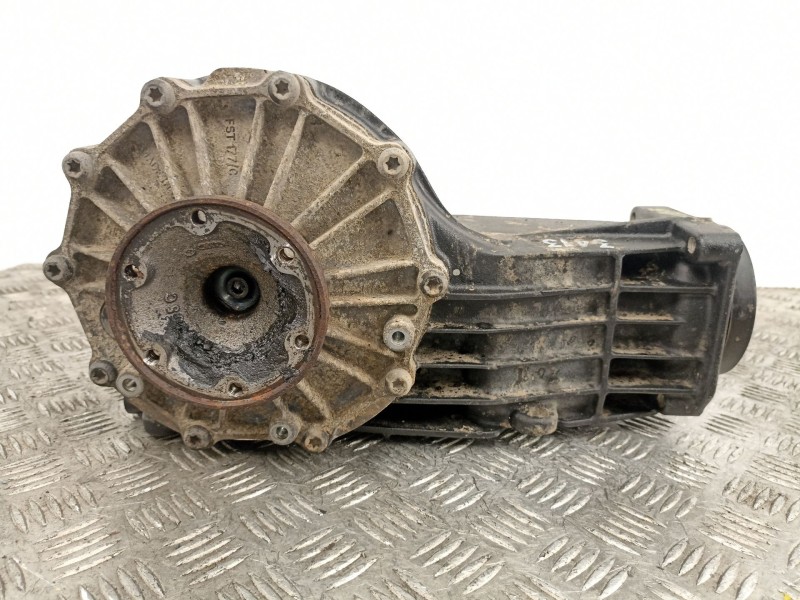 Recambio de diferencial trasero para volkswagen passat variant (3b6) 2.3 vr5 4motion referencia OEM IAM CUC  01R525053D