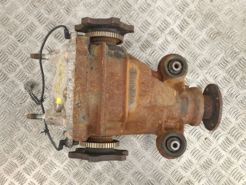Recambio de diferencial trasero para nissan pathfinder 2.5 td referencia OEM IAM 38311EB300  
