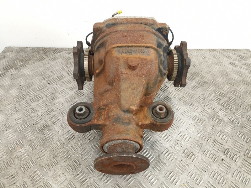 Recambio de diferencial trasero para nissan pathfinder 2.5 td referencia OEM IAM 38311EB300  