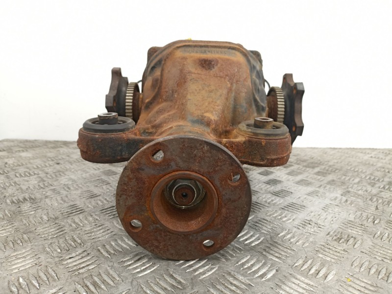 Recambio de diferencial trasero para nissan pathfinder 2.5 td referencia OEM IAM 38311EB300  