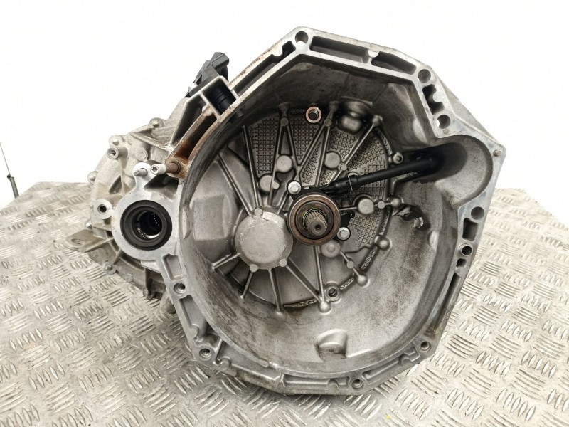 Recambio de caja cambios 6v turbo diesel para renault laguna grandtour iii dynamique referencia OEM IAM TL4013  7701700591