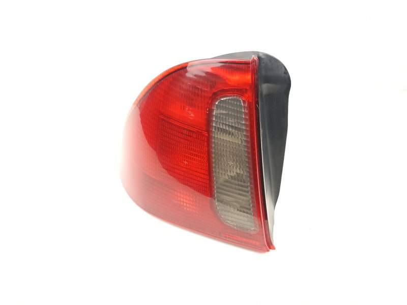 Recambio de piloto trasero izquierdo para rover 400 ii (rt) 414 si referencia OEM IAM XFB101010  