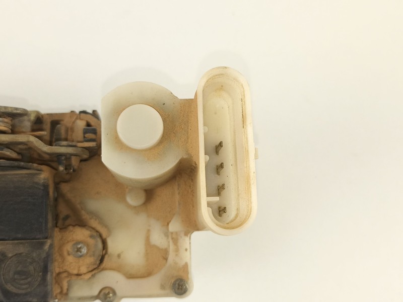 Recambio de cerradura puerta trasera derecha para fiat punto berl. (176) 1.7 turbodiesel cat referencia OEM IAM 46759841  