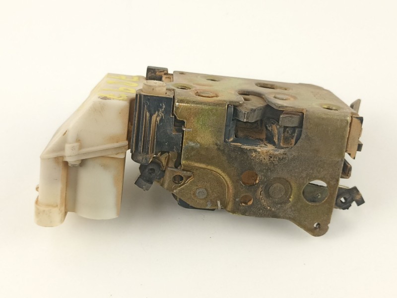 Recambio de cerradura puerta trasera izquierda para fiat punto berl. (176) 1.7 turbodiesel cat referencia OEM IAM 46759844  