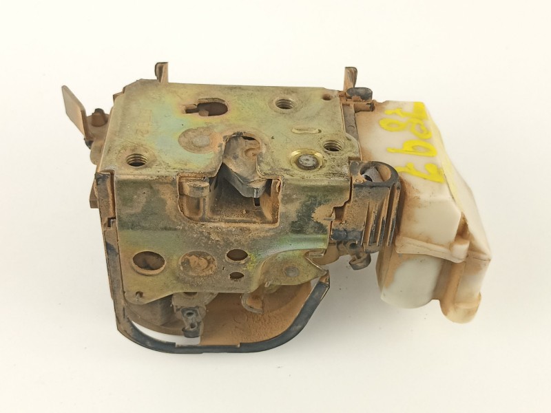 Recambio de cerradura puerta delantera derecha para fiat punto berl. (176) 1.7 turbodiesel cat referencia OEM IAM 46759839  