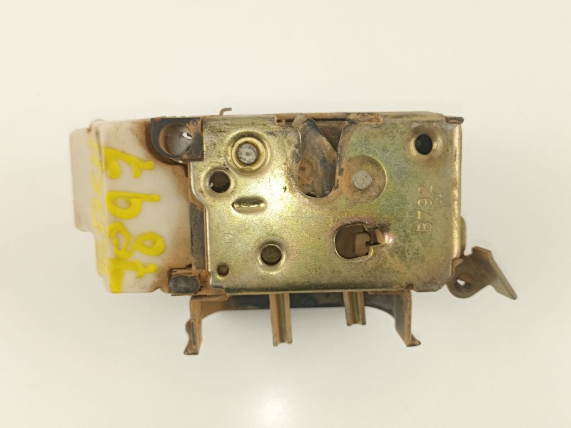 Recambio de cerradura puerta delantera derecha para fiat punto berl. (176) 1.7 turbodiesel cat referencia OEM IAM 46759839  