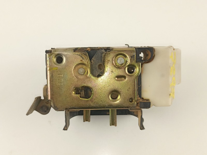 Recambio de cerradura puerta delantera izquierda para fiat punto berl. (176) 1.7 turbodiesel cat referencia OEM IAM 46759840  