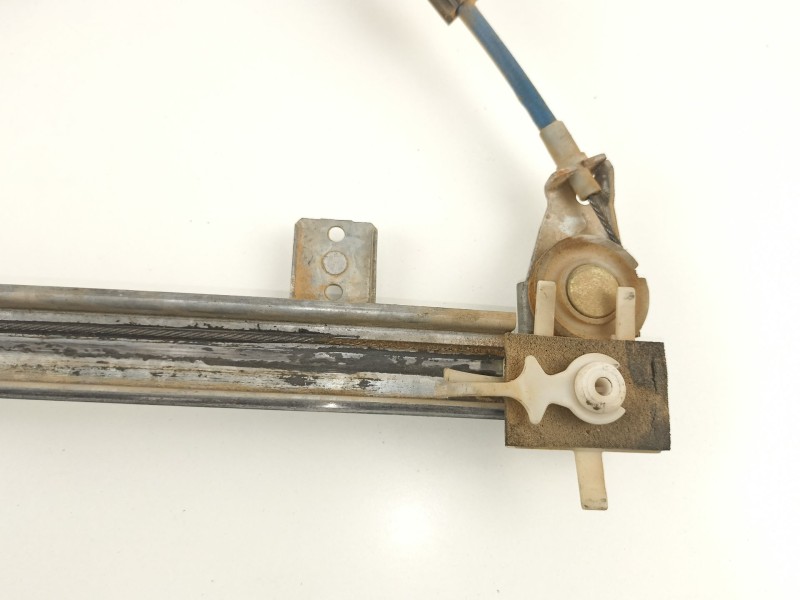 Recambio de elevalunas delantero izquierdo para fiat punto berl. (176) 1.7 turbodiesel cat referencia OEM IAM 46736433  46459548