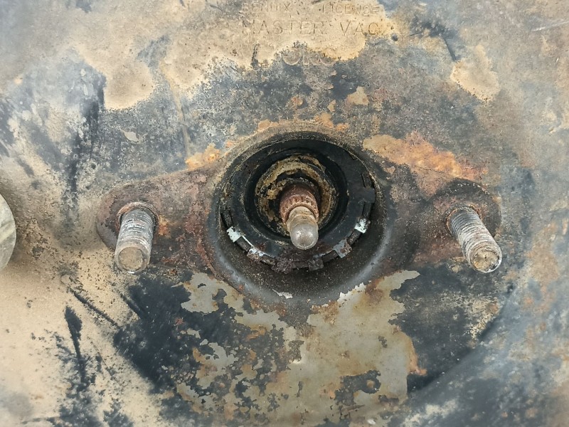 Recambio de servofreno para mitsubishi pajero 2.5 td referencia OEM IAM MB366599 81403205 