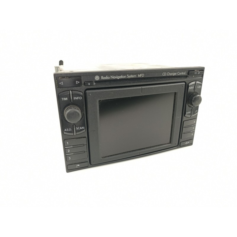 Recambio de radio cd/mp3 para volkswagen passat variant (3b6) 2.3 vr5 4motion referencia OEM IAM 3B0035192E 8618842087 