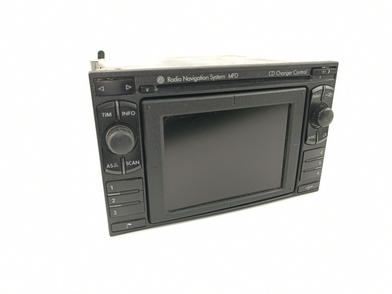 Recambio de radio cd/mp3 para volkswagen passat variant (3b6) 2.3 vr5 4motion referencia OEM IAM 3B0035192E 8618842087 