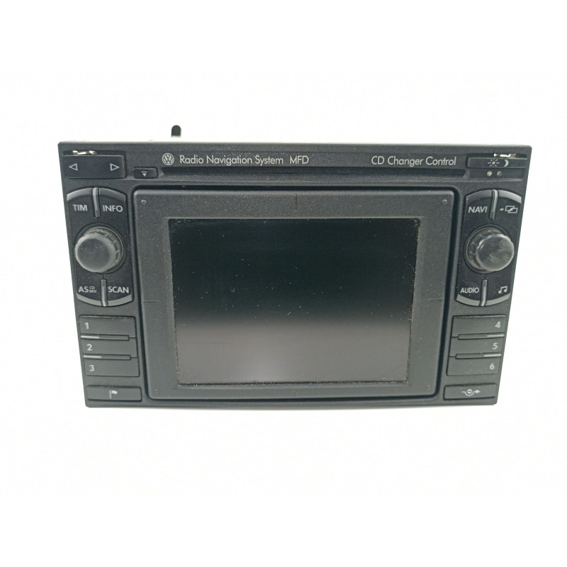 Recambio de radio cd/mp3 para volkswagen passat variant (3b6) 2.3 vr5 4motion referencia OEM IAM 3B0035192E 8618842087 