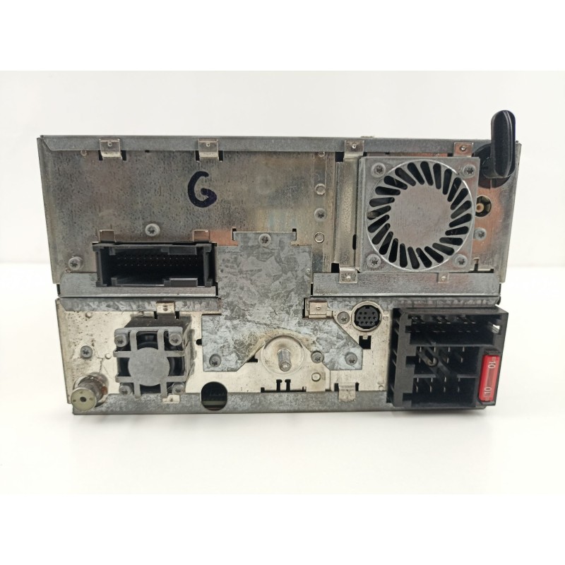 Recambio de radio cd/mp3 para volkswagen passat variant (3b6) 2.3 vr5 4motion referencia OEM IAM 3B0035192E 8618842087 
