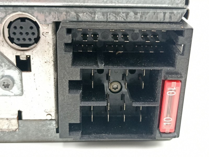 Recambio de radio cd/mp3 para volkswagen passat variant (3b6) 2.3 vr5 4motion referencia OEM IAM 3B0035192E 8618842087 