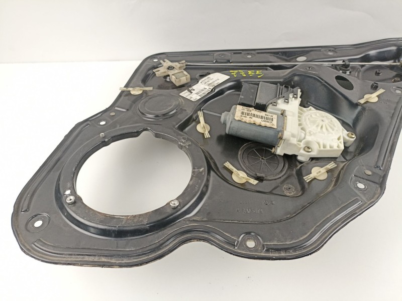 Recambio de elevalunas trasero derecho para seat leon (1m1) 1.8 20v referencia OEM IAM 1M0839730F 1J4959812C 1M0839756F