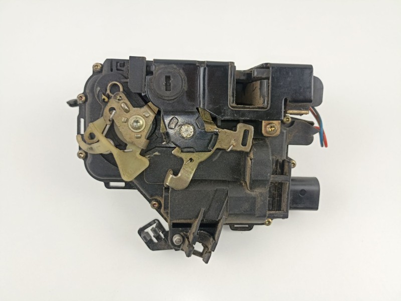 Recambio de cerradura puerta trasera derecha para seat leon (1m1) 1.8 20v referencia OEM IAM 3B4839016A  