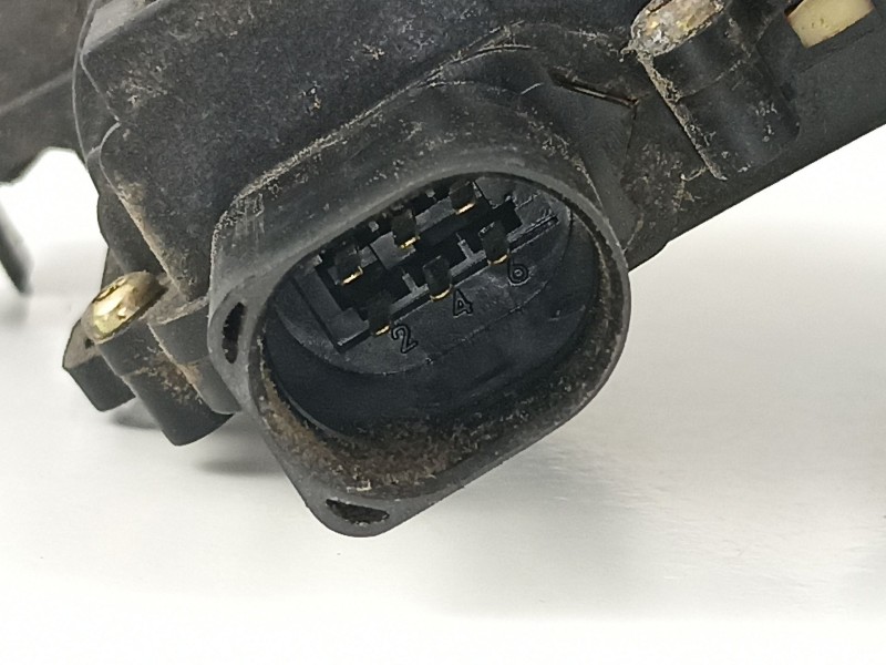 Recambio de cerradura puerta trasera derecha para seat leon (1m1) 1.8 20v referencia OEM IAM 3B4839016A  