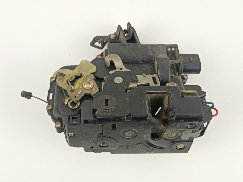 Recambio de cerradura puerta trasera izquierda para seat leon (1m1) 1.8 20v referencia OEM IAM 3B4839015A  