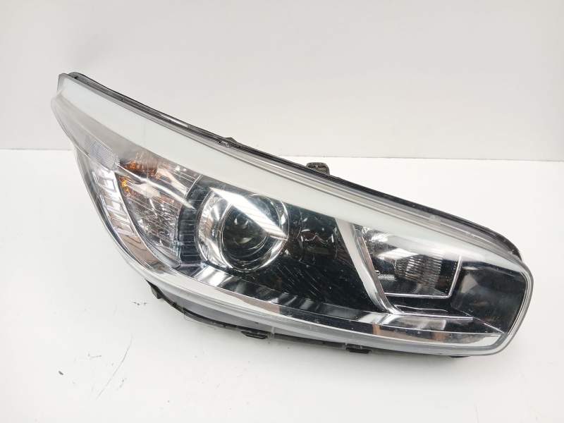 Recambio de faro derecho para kia cee´d (jd) 1.4 crdi 90 referencia OEM IAM 92102A2010  