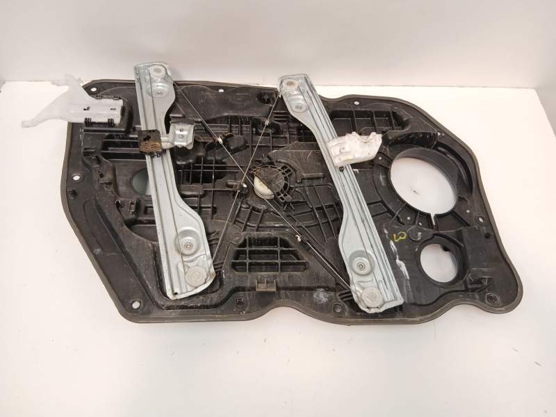 Recambio de elevalunas delantero derecho para kia cee´d (jd) 1.4 crdi 90 referencia OEM IAM 82480A2110  