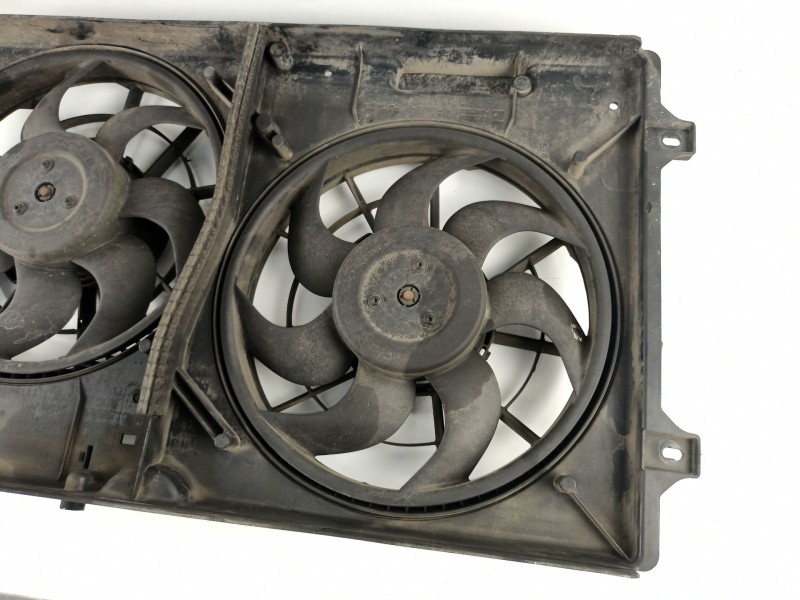 Recambio de electroventilador para ford galaxy (vx) 1.9 tdi referencia OEM IAM 7M3121203A 0130303881 YM218A247AA