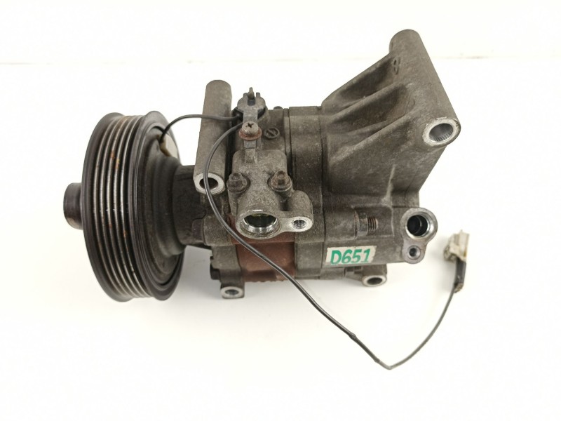 Recambio de compresor aire acondicionado para mazda 2 (de) 1.5 g /zy 103 cv 5puertas 5velocidades referencia OEM IAM D65161K00B 