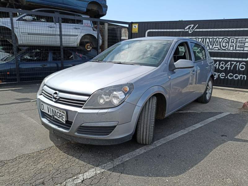 opel astra h berlina del año 2005