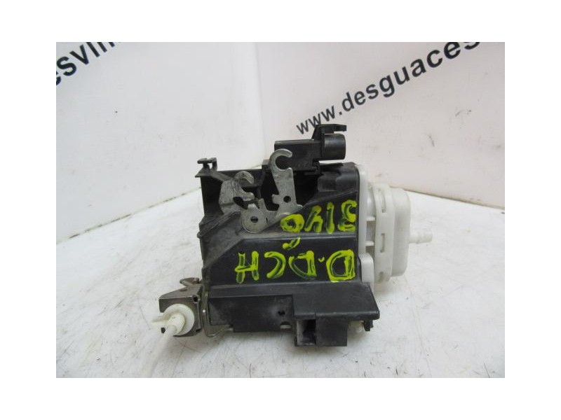 Recambio de cerradura pta. del. dch. : audi a4 : 1.8 g- aeb 5v 4p [1997] para audi a4 1.8 g- aeb  5v referencia OEM IAM   