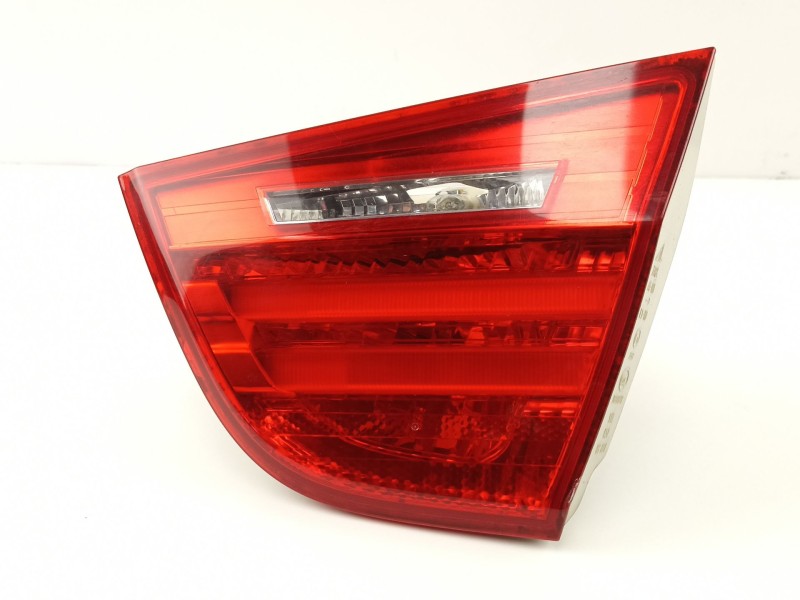 Recambio de piloto porton derecho para bmw serie 3 berlina (e90) 320d referencia OEM IAM 4871734  63214871734