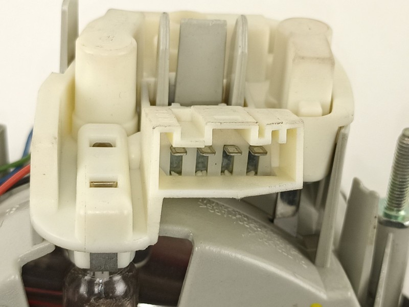 Recambio de piloto porton izquierdo para bmw serie 3 berlina (e90) 320d referencia OEM IAM 4871733  63214871733