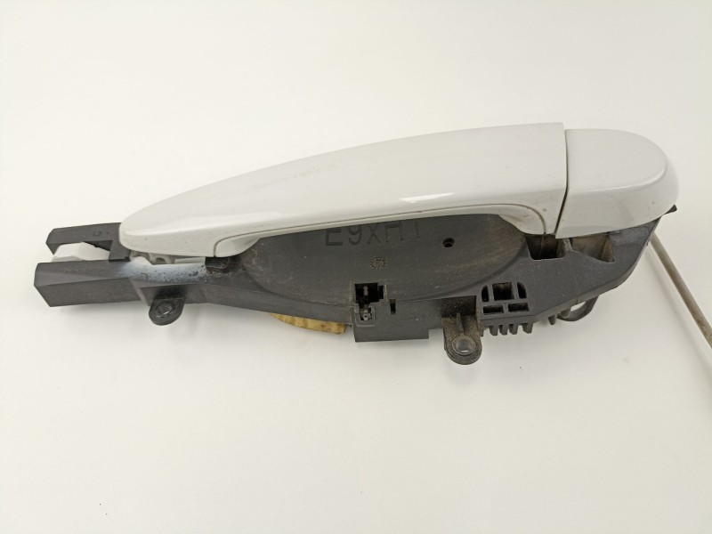 Recambio de manilla trasera izquierda para bmw serie 3 berlina (e90) 320d referencia OEM IAM 51217060669  51227199839