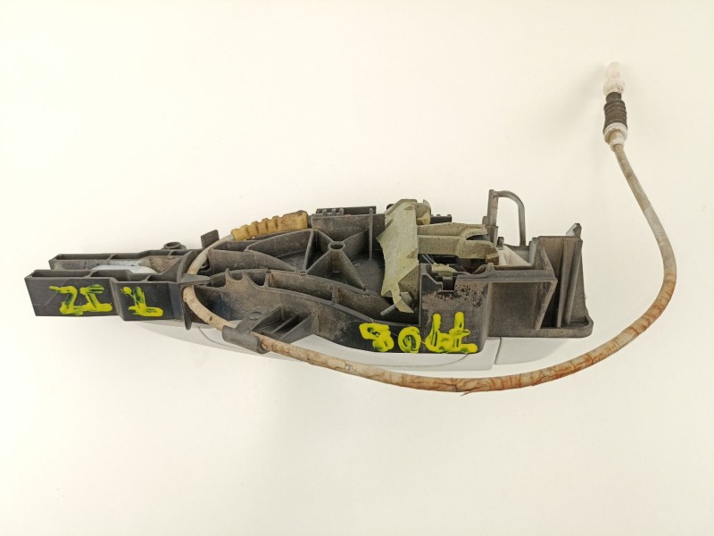 Recambio de manilla trasera izquierda para bmw serie 3 berlina (e90) 320d referencia OEM IAM 51217060669  51227199839